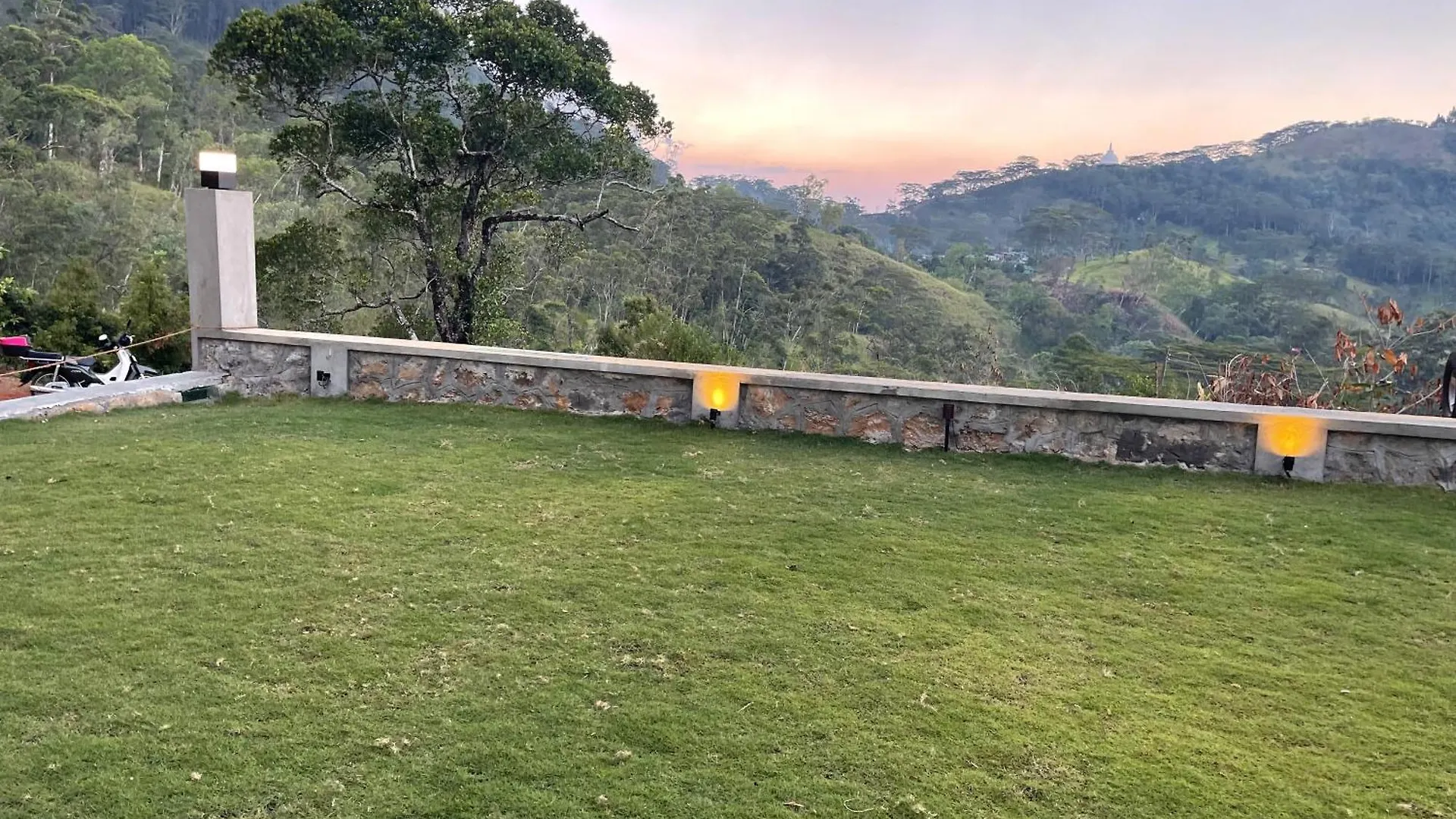 Hotel Hanthana Heritage Kandy