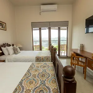 4* Hotel Edgar Mansion